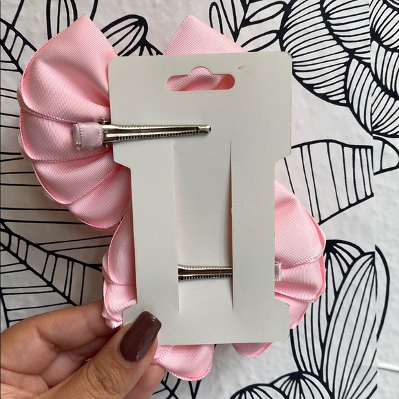 Handcrafted Hello Kitty Satin Pink Hair Clips - Picture 3 of 3